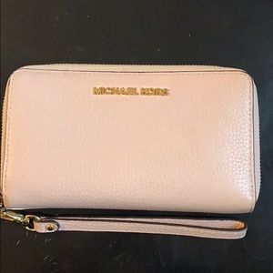 Michael Kors large leather smartphone wristlet
